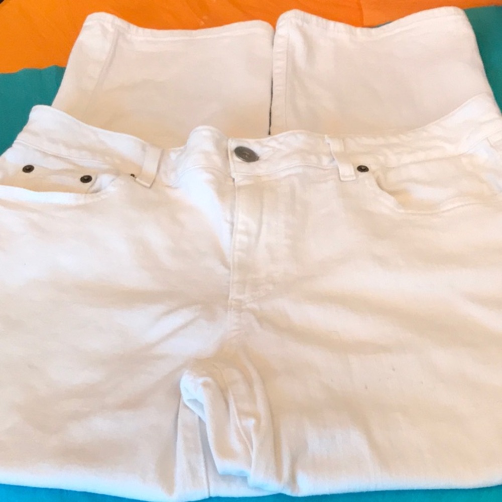 DKNY JEANS